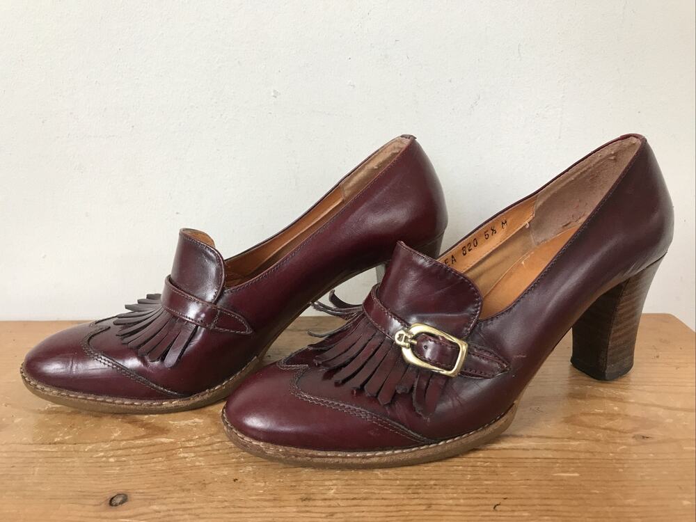 Vtg Etienne Aigner Italy Maroon Wine Leather Moccasin Buckle Loafer Heels 5.5M